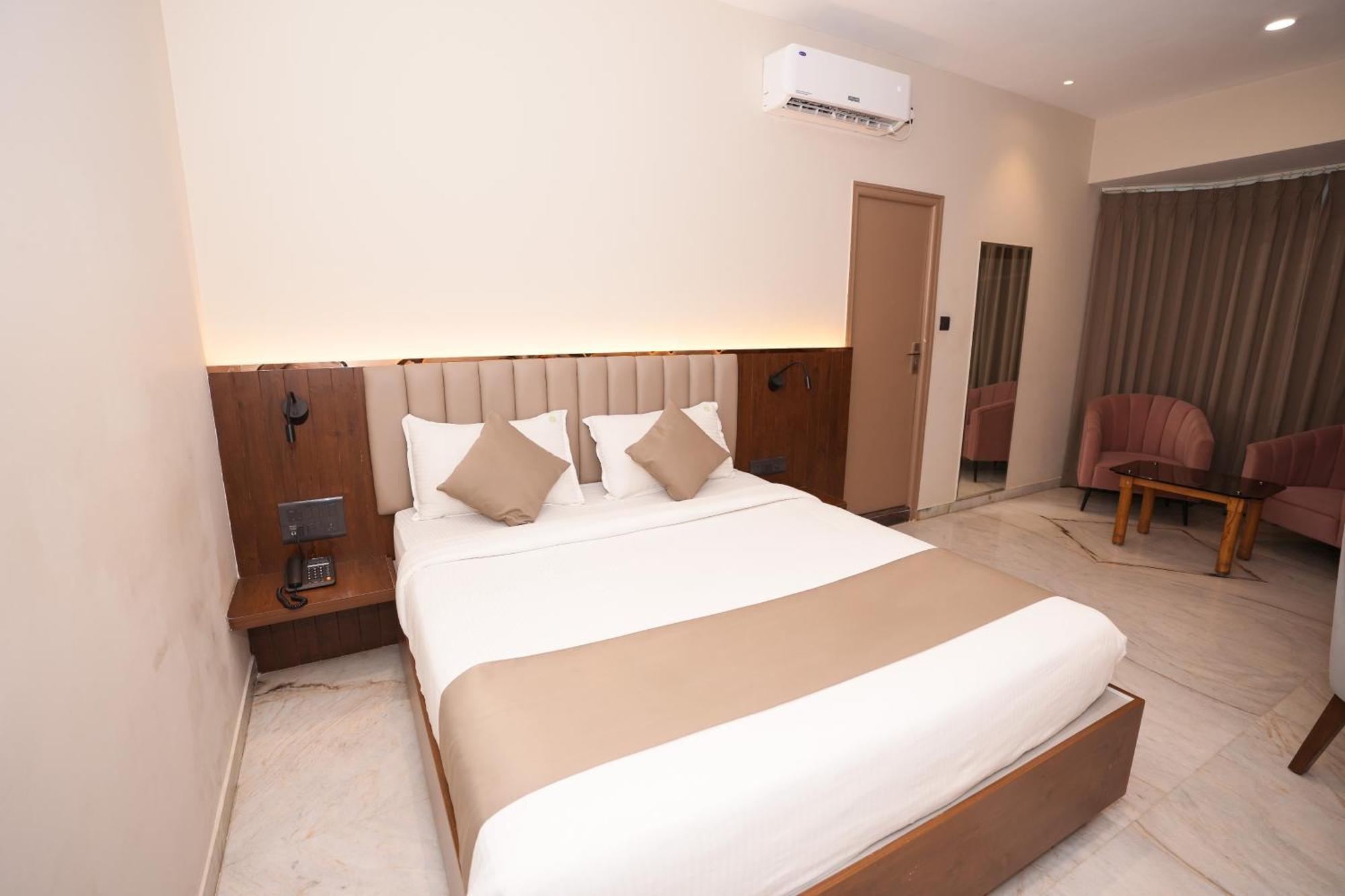 Hotel Vaishnavi Residency Bengalúr Exteriér fotografie