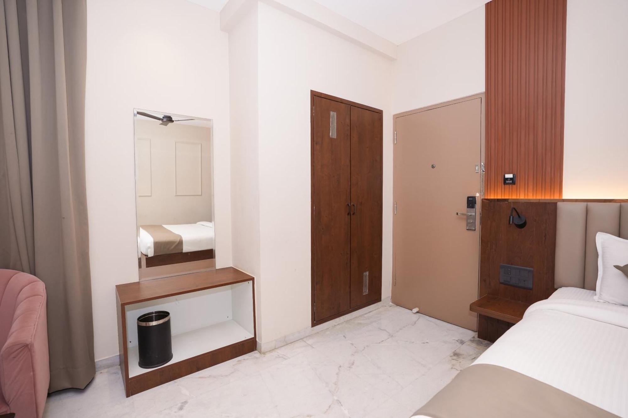Hotel Vaishnavi Residency Bengalúr Exteriér fotografie
